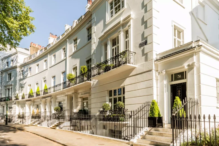 Luxury Real Estate in London: How to Buy Prime Properties Safely
